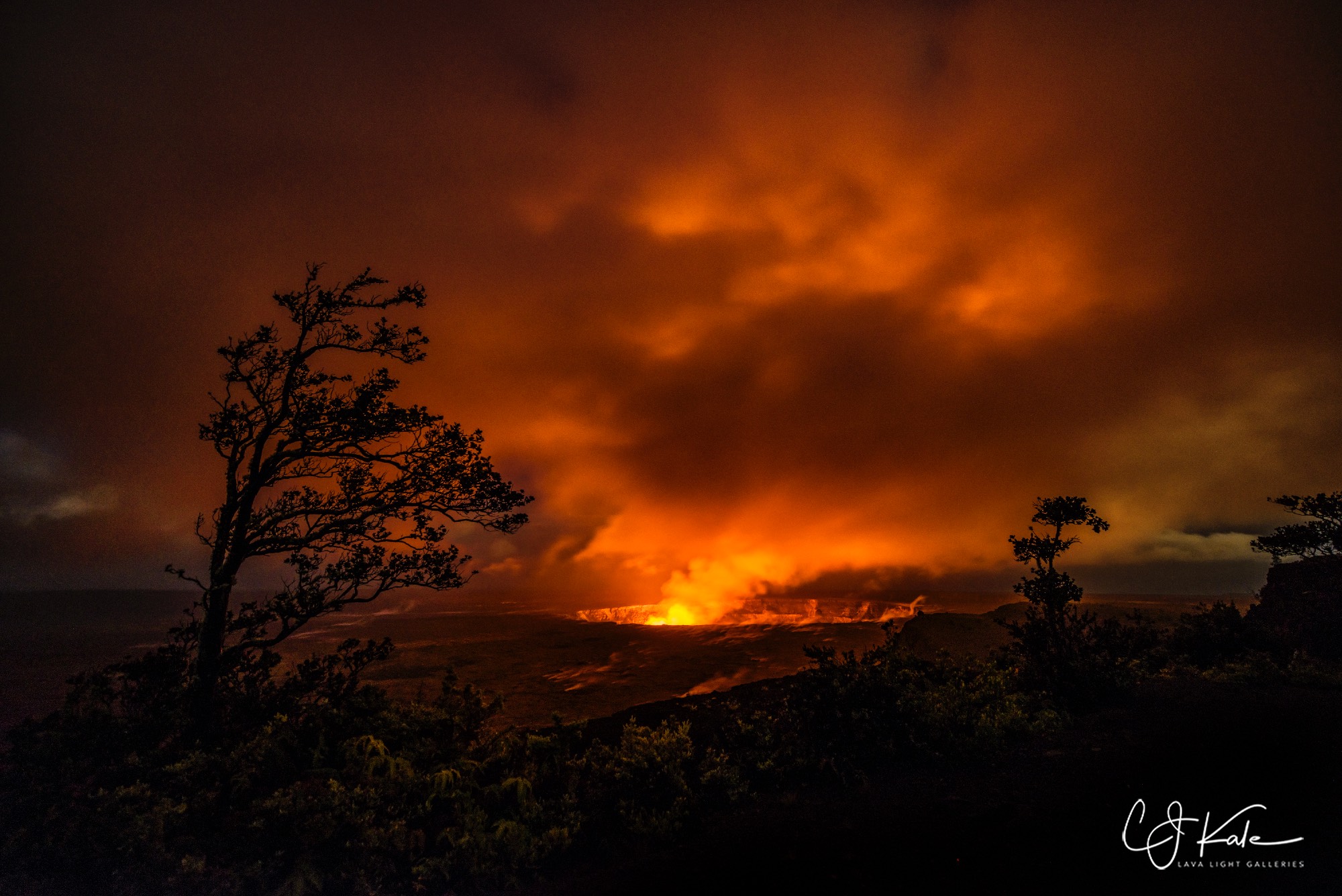 Halema'um'a Wish Another great night watching the Halema'uma'u crater and smoke plume.